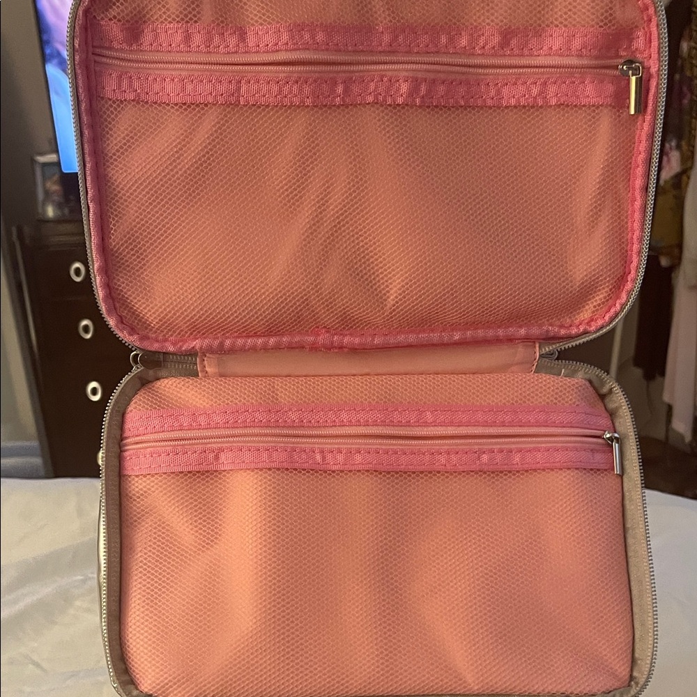 Juicy Couture Pink and Silver Cosmetic Set - Picture 3 of 10